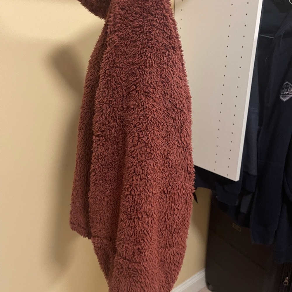 Lululemon Maroon Sherpa Pullover - Picture 5 of 11
